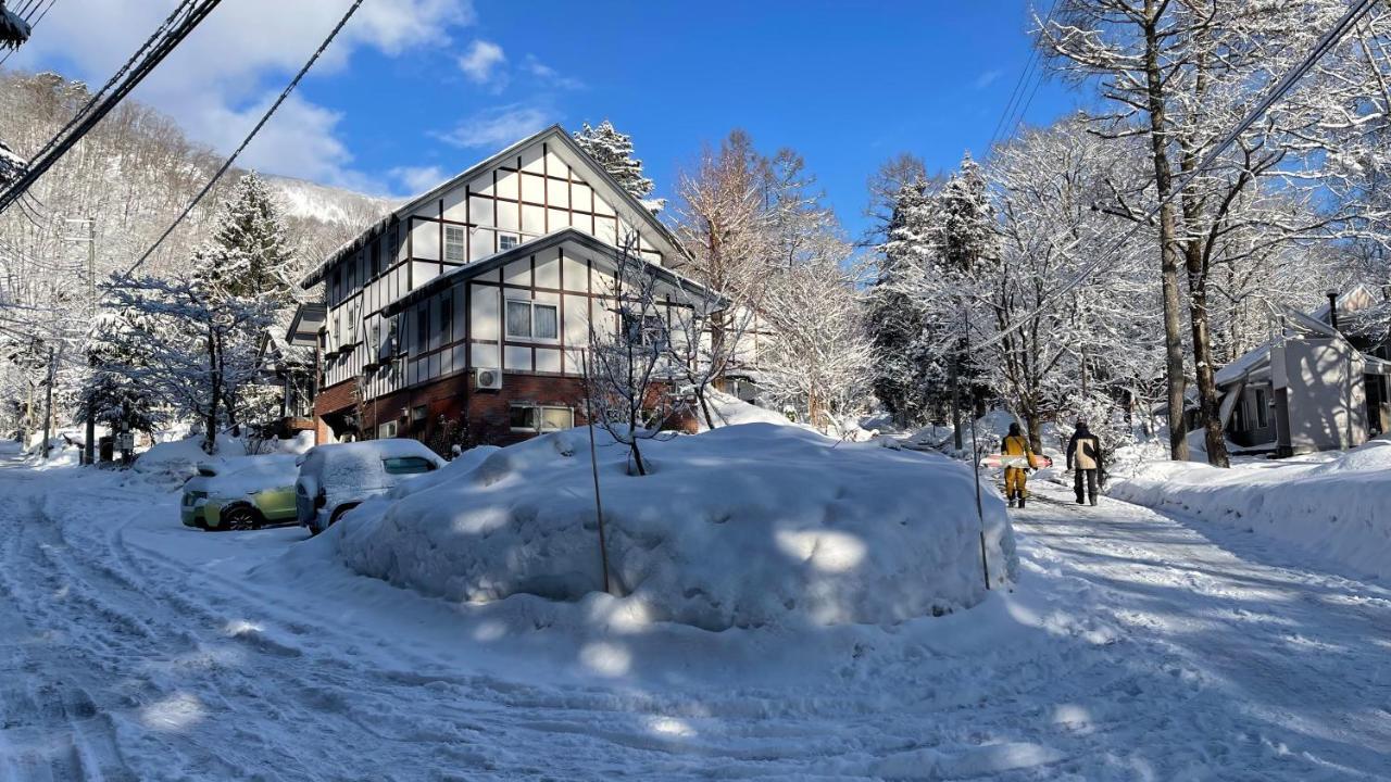 Hotel Sejour Mint In Хакуба Екстериор снимка